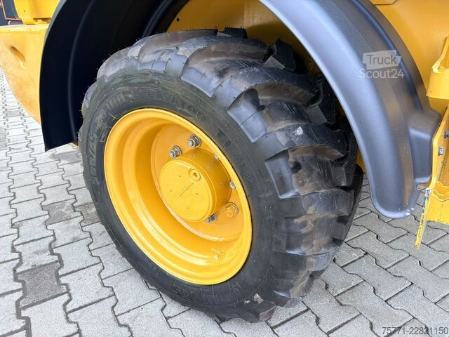 Radlader Caterpillar 908M