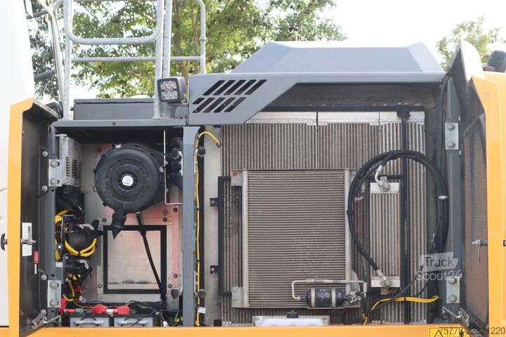 ερπυστριοφόρος εκσκαφέας Liebherr R924 WLC | ROTOTILT R8 | BUCKET |