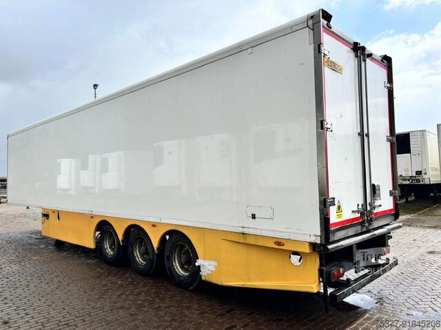 Transporte refrigerado/congelado Gray and Adams SLXe 200 Thermoking