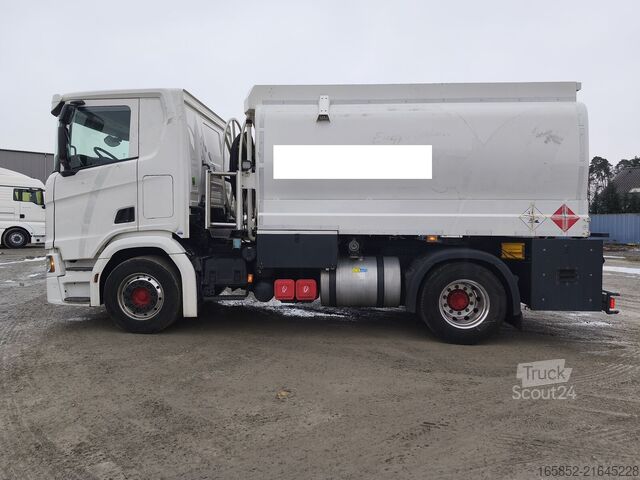 Camión cisterna Scania R450