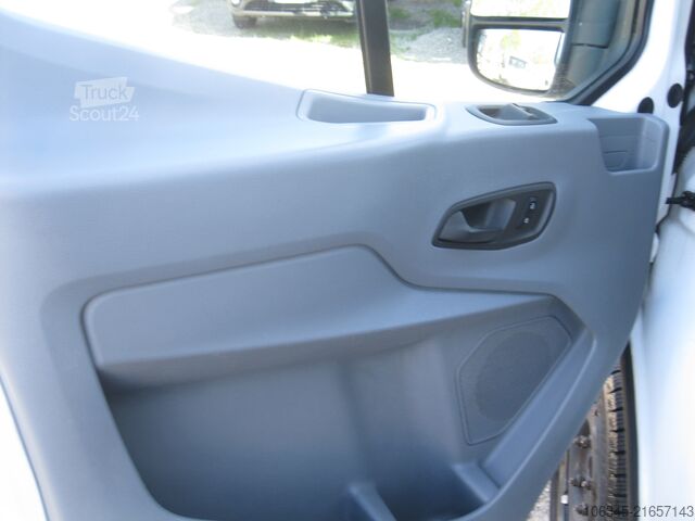 Magas tetős furgon Ford Transit 350