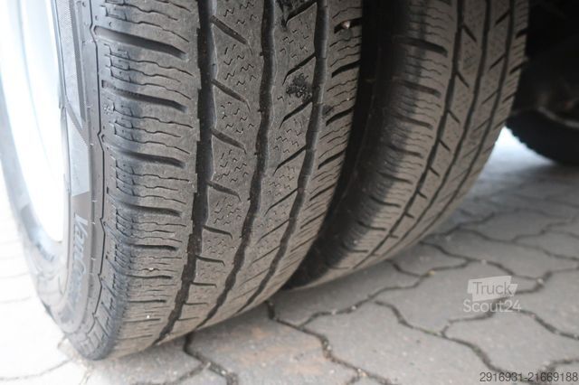 Feuerwehrfahrzeug MERCEDES-BENZ Sprinter II Pritsche 414/Klima/Automatik/FN: 284