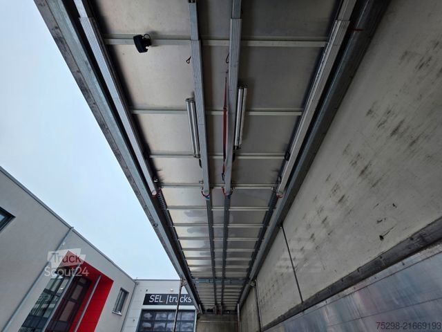 Getränkeauflieger  System Trailer PRSSL-34-1TRI / Ladebordwand