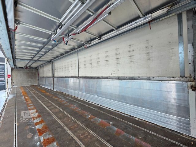 Getränkeauflieger  System Trailer PRSSL-34-1TRI / Ladebordwand