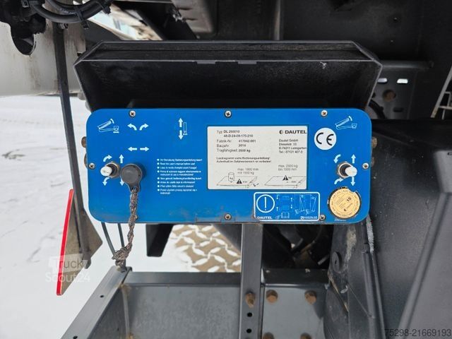 Getränkeauflieger  System Trailer PRSSL-34-1TRI / Ladebordwand