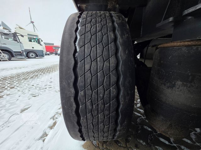 Getränkeauflieger  System Trailer PRSSL-34-1TRI / Ladebordwand