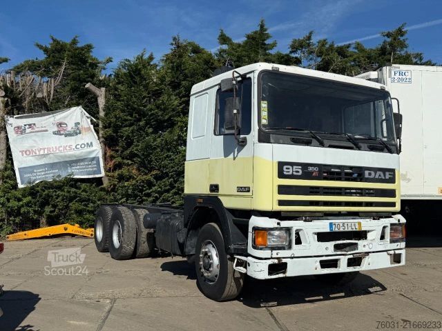 Chasis de camión DAF 95.350 ATI 6X2 10 Wheels ZF MANUAL GEARBOX
