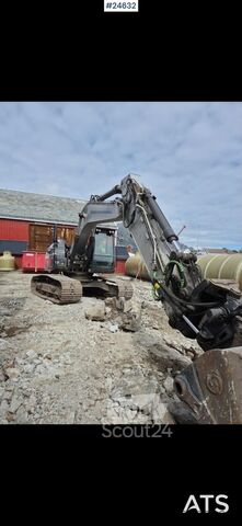 Excavadora sobre orugas CASE CX180D
