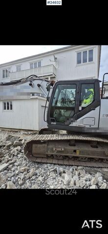 Excavadora sobre orugas CASE CX180D