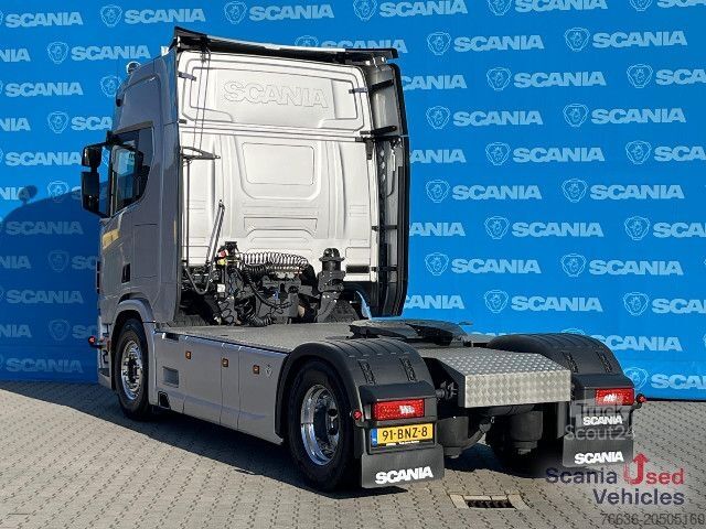 Standard dragbil Scania R 730 A4x2NB V8 RETARDER FULL AIR 9T NAVI LED S2