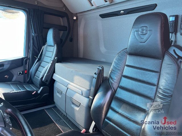 Standard dragbil Scania R 730 A4x2NB V8 RETARDER FULL AIR 9T NAVI LED S2
