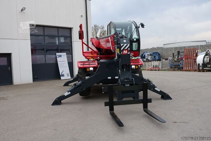 Teleskopski nakladalnik Magni RTH 8.18