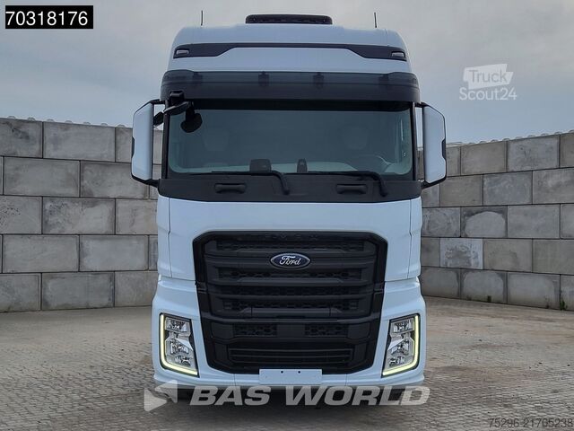 Padrão-SZM Ford F-Max 500 4X2 Retarder 2xTanks Standklima ACC Navi