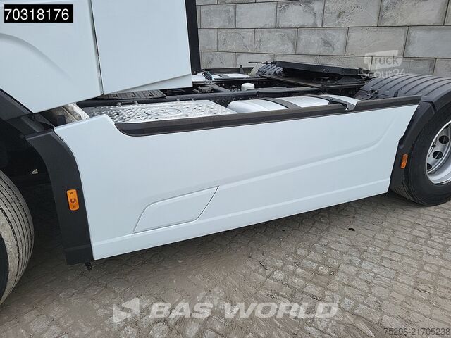 Padrão-SZM Ford F-Max 500 4X2 Retarder 2xTanks Standklima ACC Navi