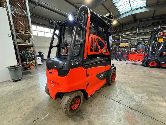 2017 خدمة حتى 07/2027 11,137 ساعة عمل Linde E 35/600H-388-01