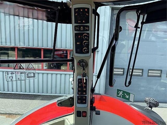  Massey Ferguson 8740S Stage V