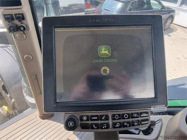Traktor John Deere 8400 R