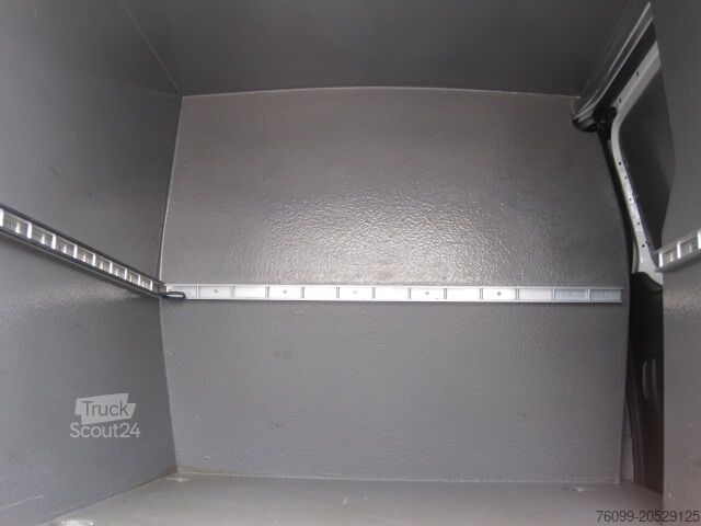 Box van Peugeot Partner 1.6 HDI Cateringausbau 3-Sitzer