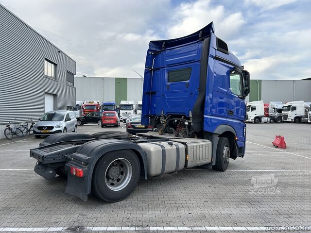 Standard-SZM Mercedes-Benz Actros 1842 StreamSpace / 939 dkm / 2 Tanks / N...