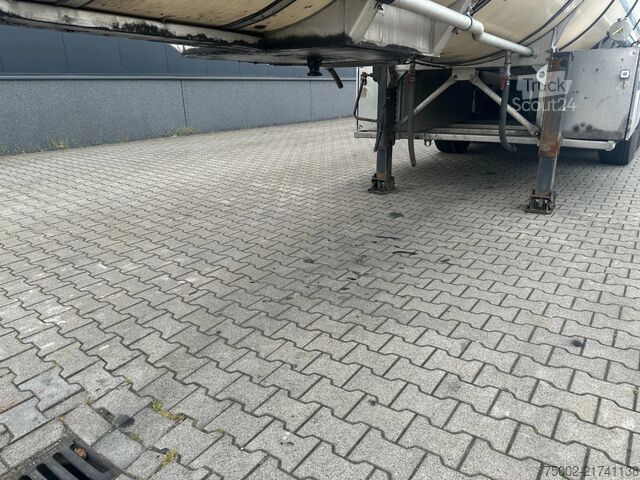 Citerne alimentaire Feldbinder LEBENSMITTEL / LEVENSMIDDELEN / FOOD / 33.500L ...