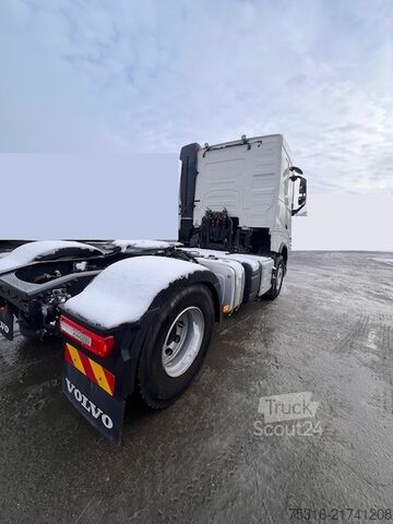 τυπική μονάδα τράκτορα VOLVO FH 500