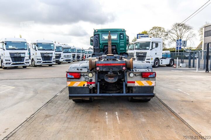 Hakenarmsystem MAN TGS 41.440 BB