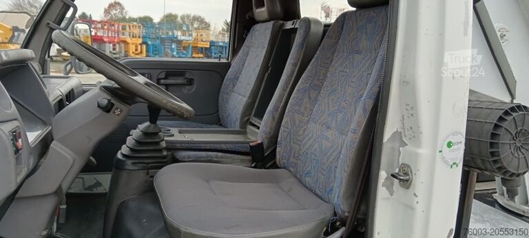 Box van Nissan Cabstar Multitel 180 ALU AZ - 18 m