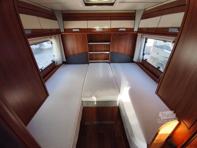 Camper semintegrato DETHLEFFS Magic Edition T 001, SAT, Solar, AHK