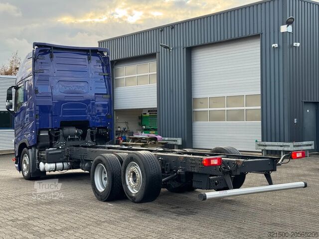 Châssis avec cabine Volvo FH 460 6x2 Globetrotter XL WB 4.90mtr