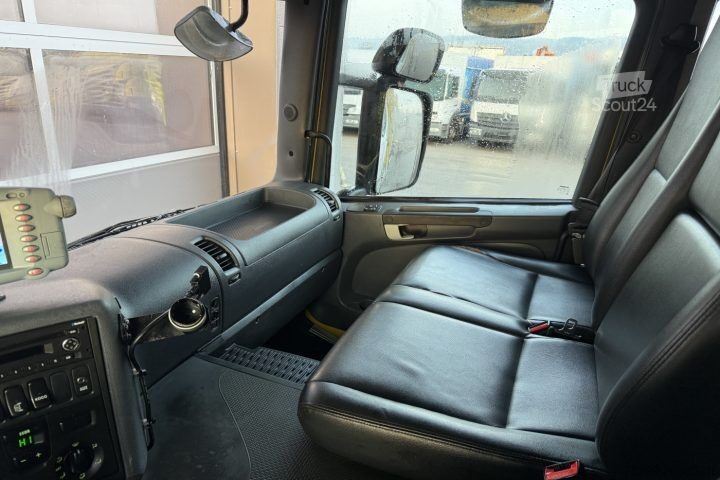 Camión de la basura Scania P360LB 6x2 Faun / Swiss-Vehicle