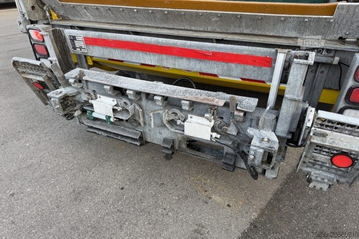 Camion à ordures Scania P360LB 6x2 Faun / Swiss-Vehicle