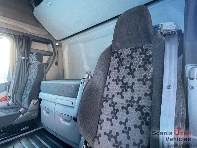 Standardni vlačilec Scania R 460 A4x2NA DIFF-L RETARDER P-AIRCO VECTO 3 ACC