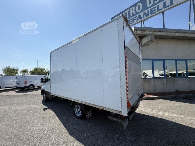 Κλειστό βαν IVECO DAILY 35C14H BOX + SPONDA con porta laterale