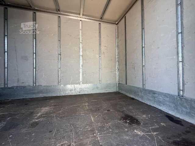 Κλειστό βαν IVECO DAILY 35C14H BOX + SPONDA con porta laterale