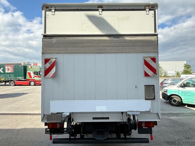 Haszongépjármű Mercedes-Benz Atego  818 L Koffer LBW Klima AHK 3 Sitze TÜV neu