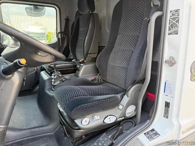 Haszongépjármű Mercedes-Benz Atego  818 L Koffer LBW Klima AHK 3 Sitze TÜV neu