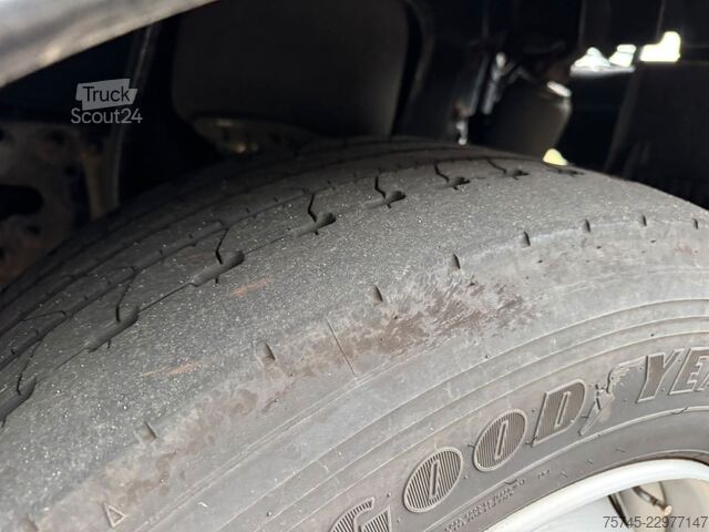 Volumen trækker MAN TGX 18.500 XXL * RETARDER * STANDKLIMA * VER. SA