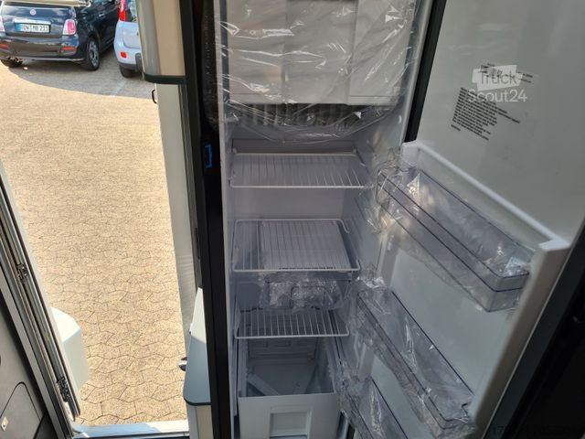 Camping-car semi-intégré LAIKA Kosmo L 409 Markise,Solar, LI Batterie