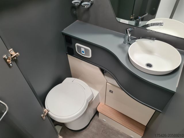 Camping-car semi-intégré LAIKA Kosmo L 409 Markise,Solar, LI Batterie