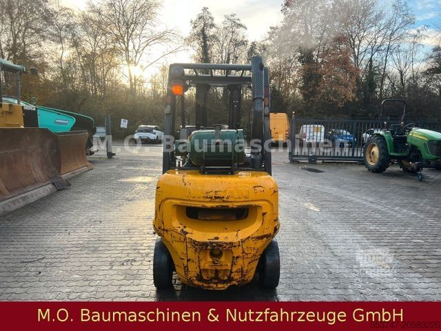 Carrello elevatore frontale NISSAN FG 25 / GAS / 4,75m/2,5t