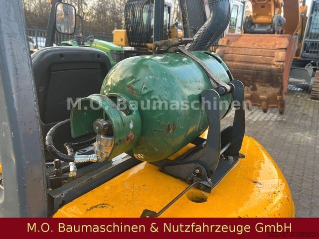 Voorlader vorkheftruck NISSAN FG 25 / GAS / 4,75m/2,5t