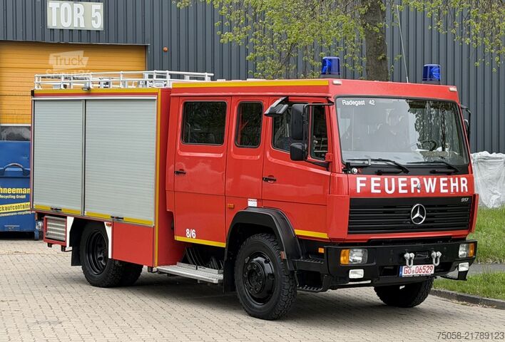 пожарна служба Mercedes-Benz 917AF - Feuerwehr - 11 TKm - 4x4 - 1. Ha