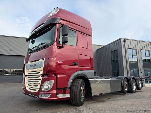 Podwozie ciężarówki DAF XF530 8x2/4 Super Space Cab chassis