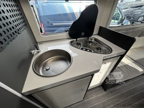 Half-integraal camper Roller Team Kronos 234 TL