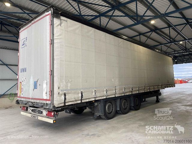 Otvorený náves s plachtou Schmitz Cargobull Curtainsider Standard