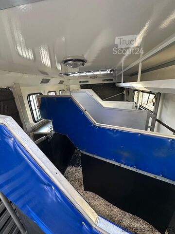 Tovorni avtomobil za prevoz živine Volvo FL 6