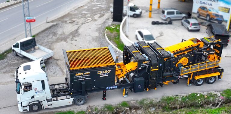 Atrankos gamykla FABO 120-200 TPH Mobile Screening Plant