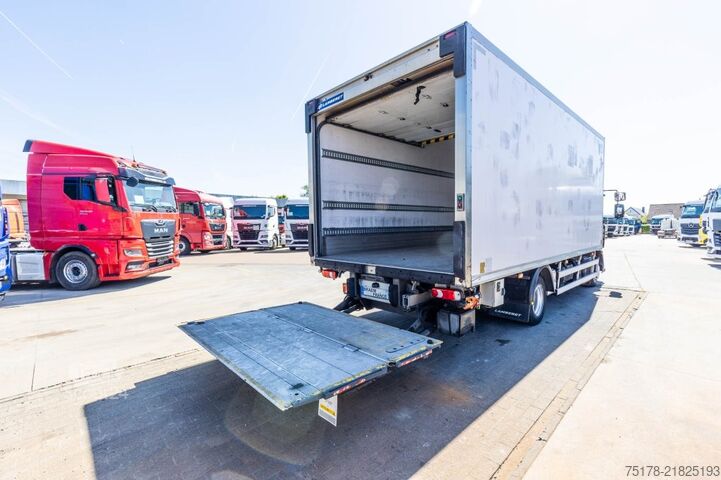 Gekoeld/bevroren transport RENAULT D10 210 DXI // FRIGO CARRIER SUPRA 750+HAYON