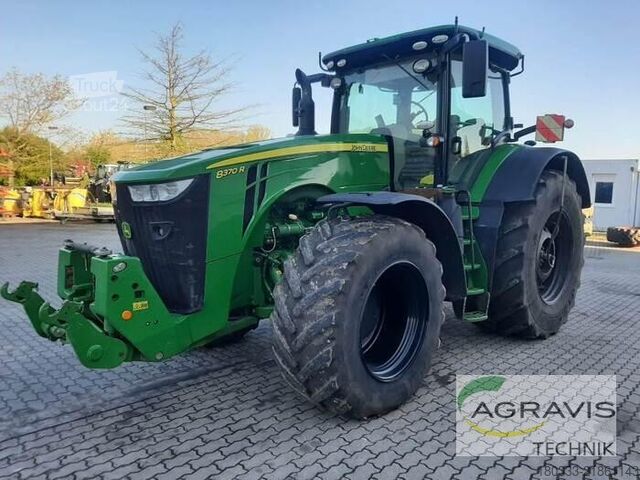 Traktor John Deere 8370 R
