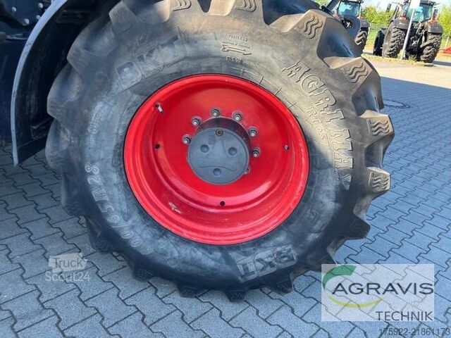 Traktor Fendt 724 VARIO S4